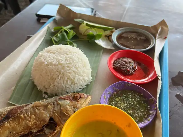 Nasi Dulang Daun Pisang Food Photo 11