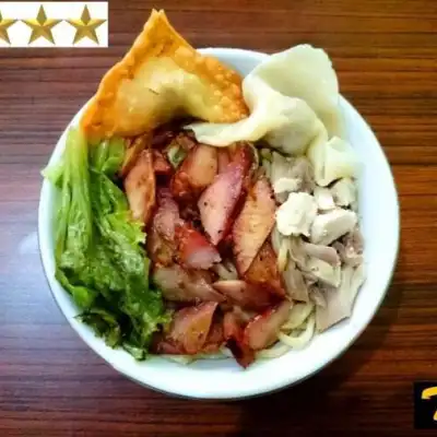 Bakmi Sakura Khas Ujung Pandang