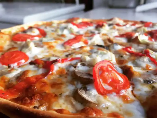 Blue Crust Pizza & Burger'nin yemek ve ambiyans fotoğrafları 5