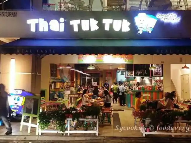 Thai Tuk Tuk Food Photo 4