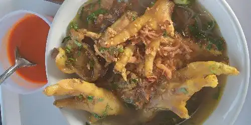 Warung Soto Ceker Yuli Taplau, Pantai Wisata