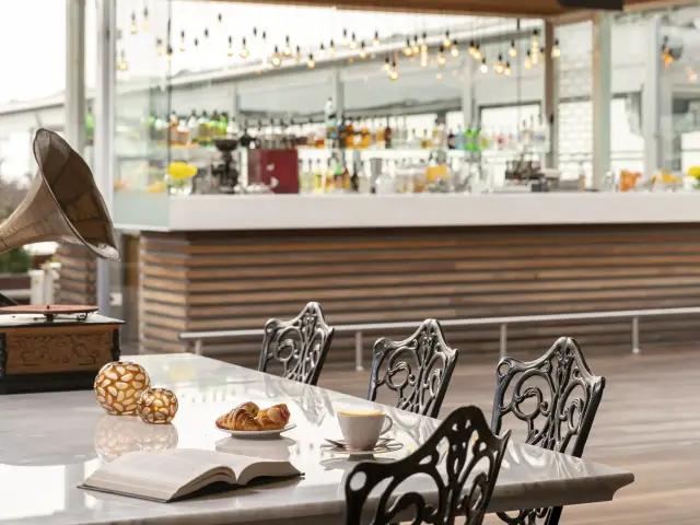 Atrox Restaurant - Crowne Plaza Istanbul Florya'nin yemek ve ambiyans fotoğrafları 19