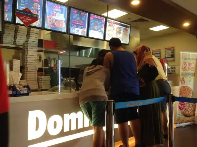 Gambar Makanan Domino's Pizza 8