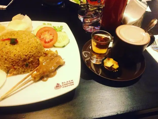 Gambar Makanan Black Canyon Coffee Pattimura 4