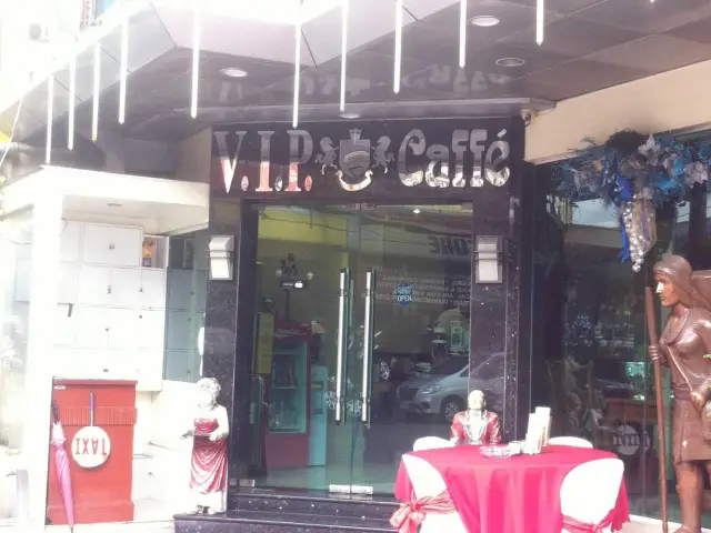 VIP  Caffe Food Photo 3