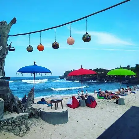 Gambar Makanan D'Byas Dream Beach Club and Warung 18