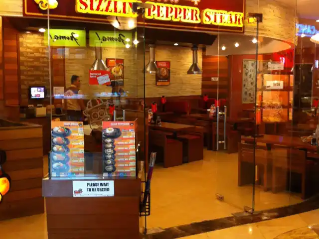 Sizzlin' Pepper Steak Food Photo 3