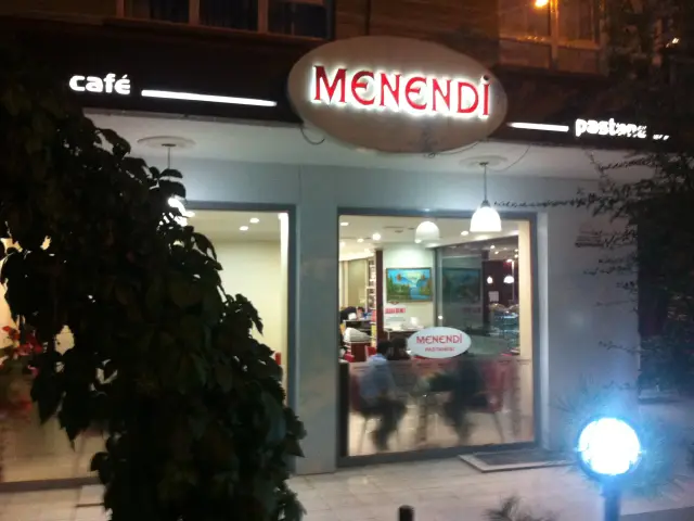 Menendi Cafe & Pastane'nin yemek ve ambiyans fotoğrafları 3