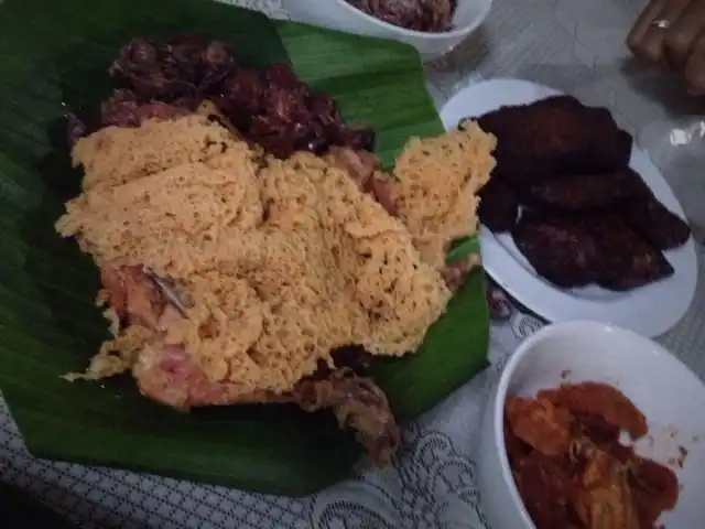 Gambar Makanan Ayam Goreng Dan Gudeg Jogja Ibu Pertiwi 9