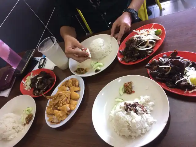 Nasi Kukus Sotong Besar Food Photo 7