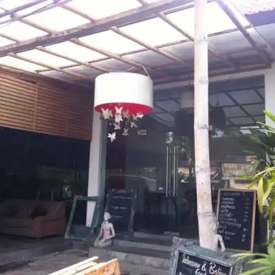 Warung Mertasari