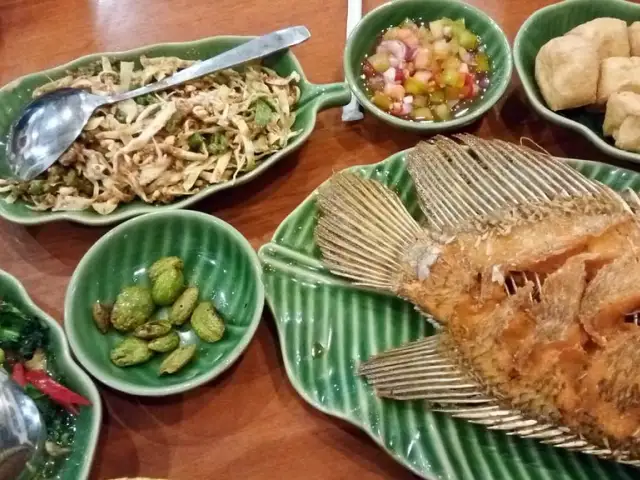 Gambar Makanan Ikan Goreng Cianjur 14