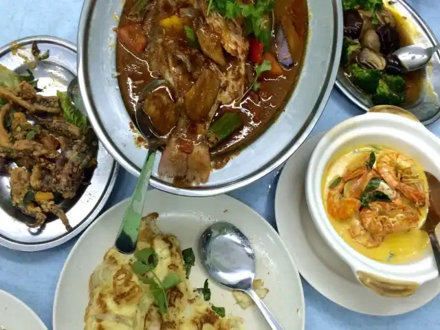 Restoran Mohd Adnan Lee Food Photo 5