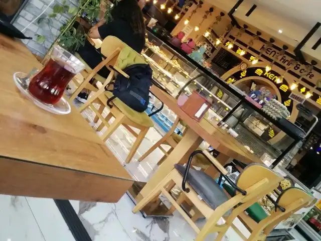 Kent Cafe Unlu Mamülleri'nin yemek ve ambiyans fotoğrafları 2