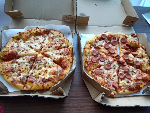 Gambar Makanan Domino's Pizza 2