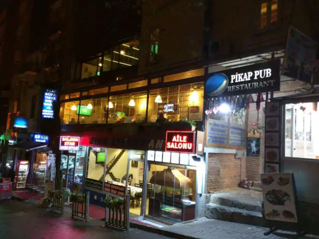 Pikap Pub Restaurant'nin yemek ve ambiyans fotoğrafları 8