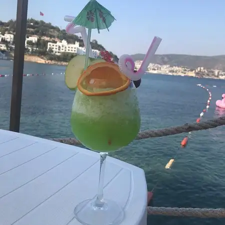 T.A.Y Beach Club'nin yemek ve ambiyans fotoğrafları 18