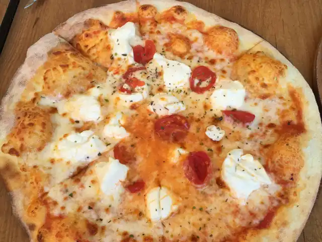 Pizza İl Forno'nin yemek ve ambiyans fotoğrafları 18