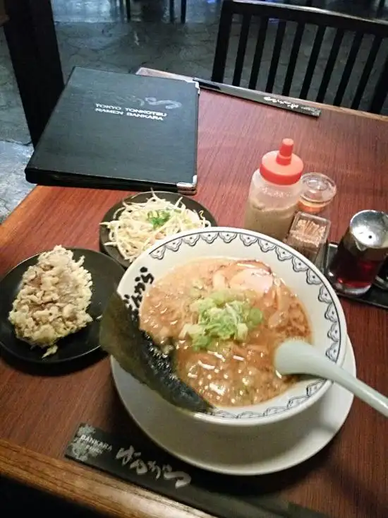 Gambar Makanan Tokyo Tonkotsu Ramen Bankara 4