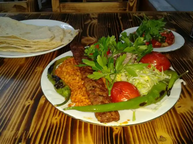 Ocakbaşı Ali Ayvazın Yeri'nin yemek ve ambiyans fotoğrafları 4