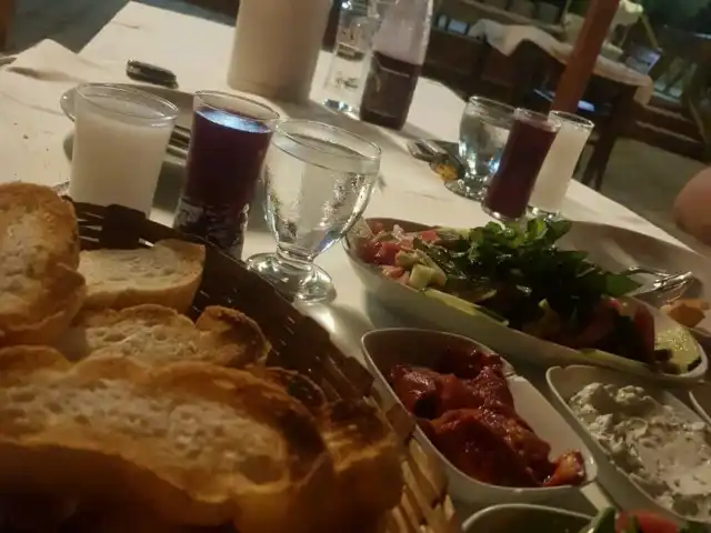 Deniz Restaurant'nin yemek ve ambiyans fotoğrafları 2