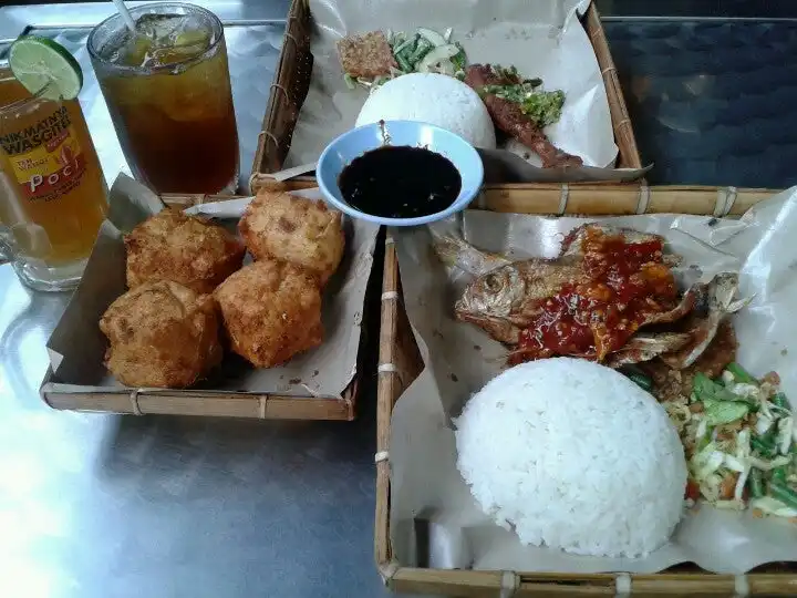 Ayam Penyet Suroboyo