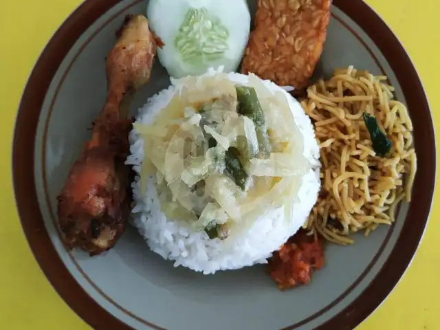 Gambar Makanan Warung Makan Fitri Spesial Bebek Sinjai, Ruhui Rahayu 13