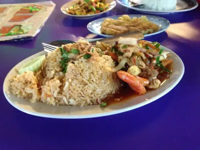 Medan Selera Bukit Indah Food Photo 11