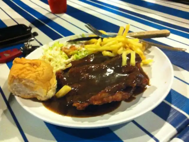 EE Burger Trimula Cafe Food Photo 6