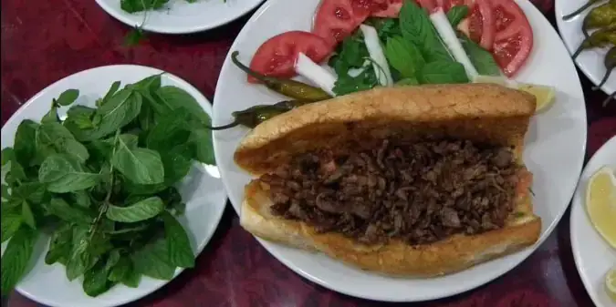 Suat Usta Mersin Tantuni