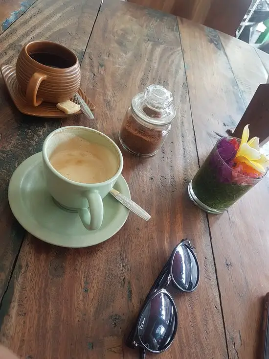 Gambar Makanan Ipong Coffee and Cafe Ubud 2