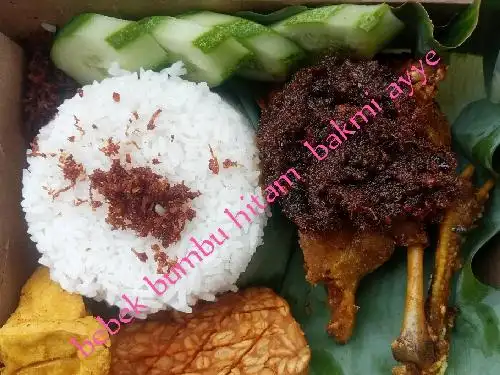 Bebek Bumbu Hitam Dan Bakmi Ayye, Pamulang