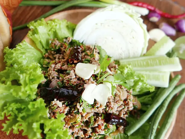 Gambar Makanan Larb Thai Cuisine 17