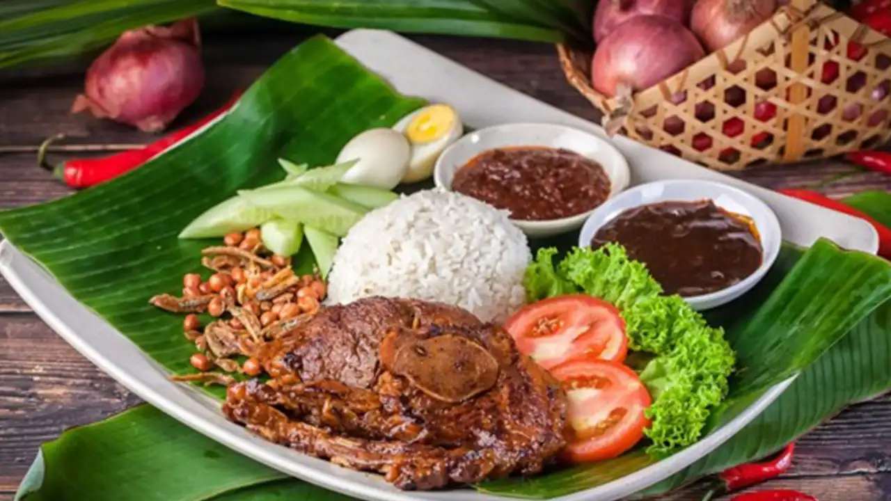 Pak Ali Nasi Lemak Daun Pisang (Subang)