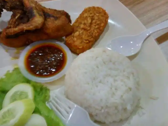 Gambar Makanan Nasi Bebek Mak Isa 16