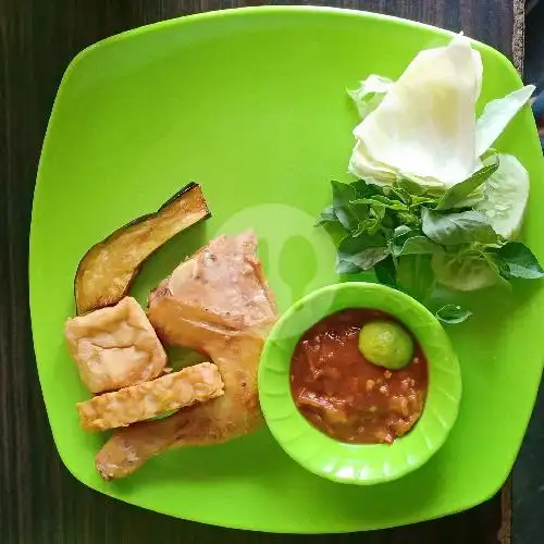 Gambar Makanan  Warung Saung Kang Ujang 4