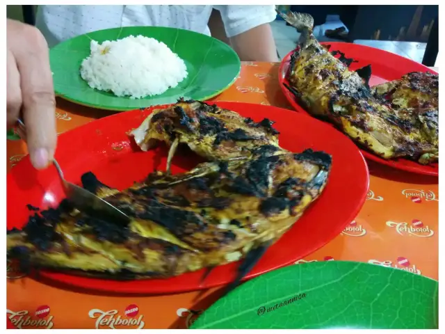 Gambar Makanan Ikan Bakar Pak Tarjo 13