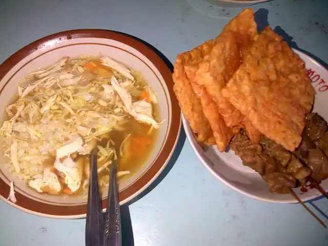 Gambar Makanan Soto Hollywood 15