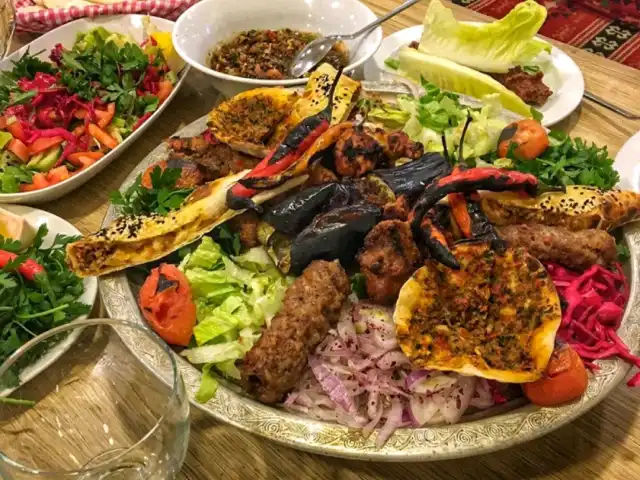 Birecik Altın Sofra'nin yemek ve ambiyans fotoğrafları 4