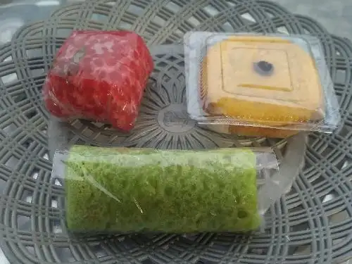 Aneka Kue Furiyoo, Pasar Pagesangan