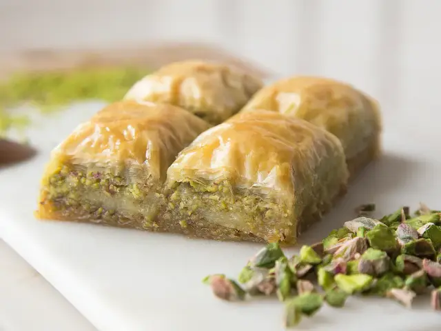 Pürtat Baklava & Künefe'nin yemek ve ambiyans fotoğrafları 2