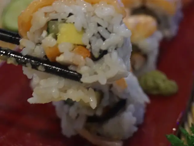 Gambar Makanan Oishi Sushi 2