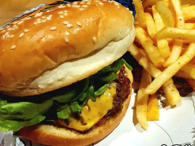 Gambar Makanan Lawless Burgerbar 4