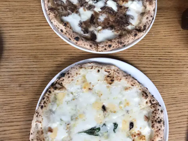Pizza Napolist'nin yemek ve ambiyans fotoğrafları 24