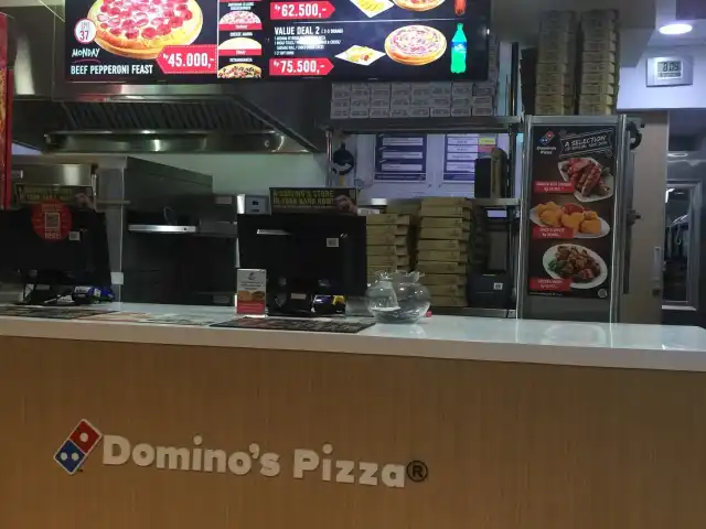 Gambar Makanan Domino's Pizza Teras Benhil 1