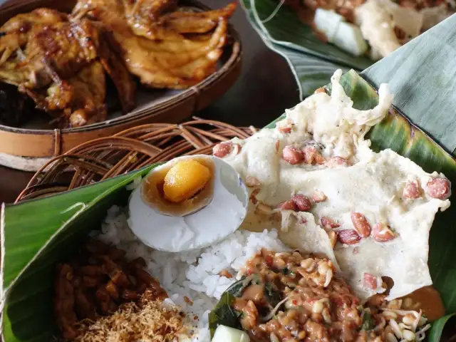 Gambar Makanan Pecel 57 Khas Madiun 1