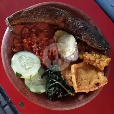 Gambar Makanan Warung Penyetan Kartika 12