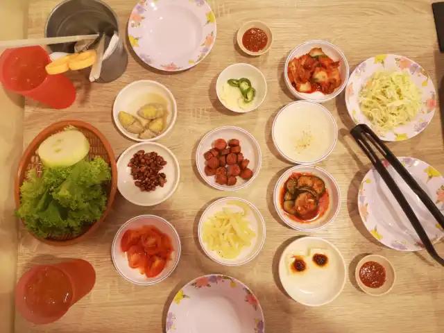 돈돼지 삼겹살 Don Dwae Ji Sam Gyeob Sal Unlimited Refillable Korean BBQ Food Photo 8