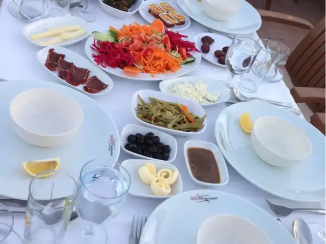 Gün-Er Restaurant'nin yemek ve ambiyans fotoğrafları 9