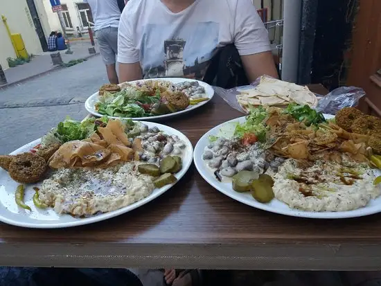 Felafel Köy'nin yemek ve ambiyans fotoğrafları 8